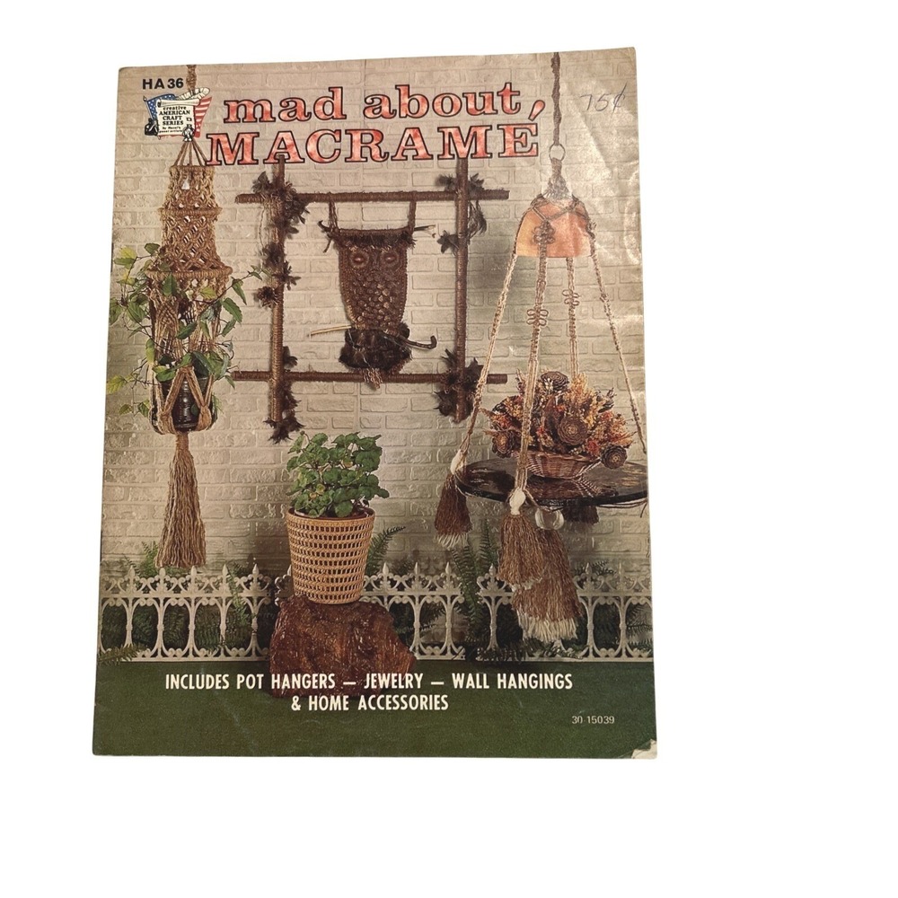 Hazel Pearson Handicrafts Mad About Macrame Instruction Booklet Vtg 1970s DIY